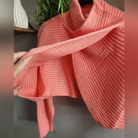 525 America Cross-over Sweater NWT - Picture 6 of 8